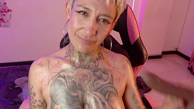 Živý XXX chat Everlyn_Sex