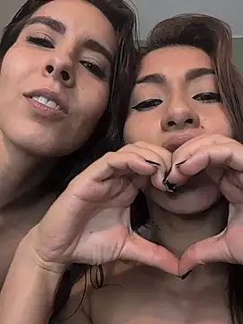 Živý XXX chat LatinaRoomies