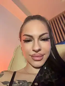 Živý XXX chat DollyRuby