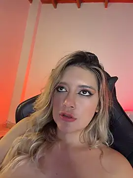 EliseColeman - naked with fingers in the pussy