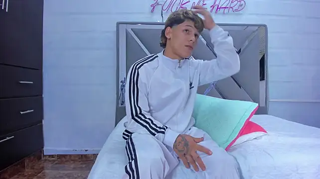 Chat XXX ao vivo de EndlessChemistry