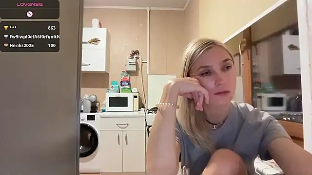 Онлайн чат XXX AngelJeni