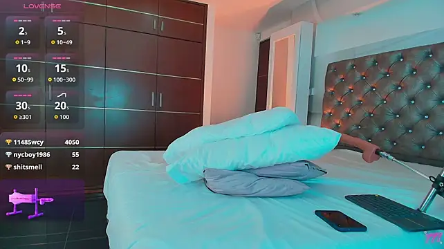 XXX chat uživo modela Valentiinoss