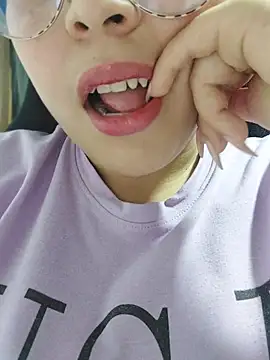 Elinaaxn Live XXX chat