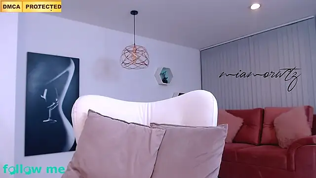 MIAMORETZ - 🥵 Rub my juicy clit noww!💦