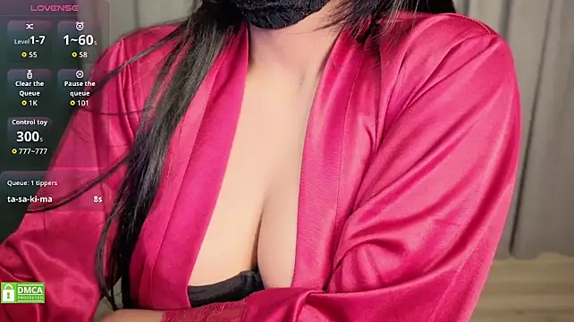 LushRitu - strip ur robe