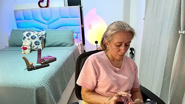 Naty_Stone Adlı Modelin Canlı XXX Sohbeti