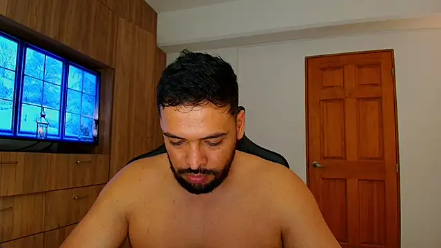 Czat XXX na żywo – jerome_vcv