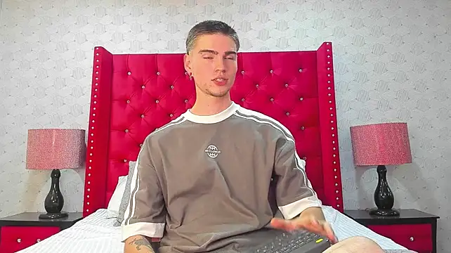 NickWild Live XXX-chat