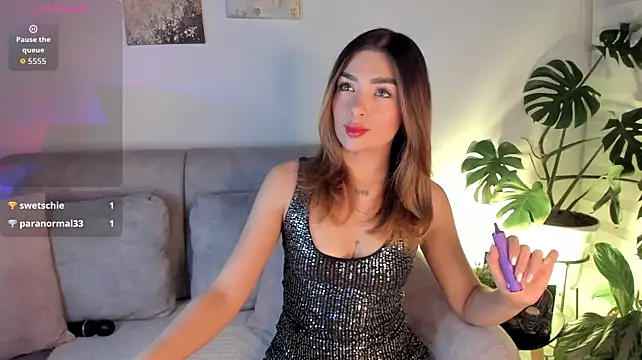 AlleCollins Adlı Modelin Canlı XXX Sohbeti