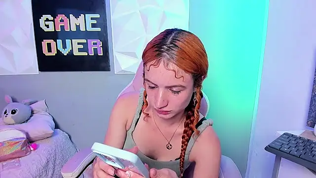 دردشة AdelaineBest الجنسية المباشرة