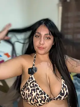 Chat XXX ao vivo de Vicky_Sixx