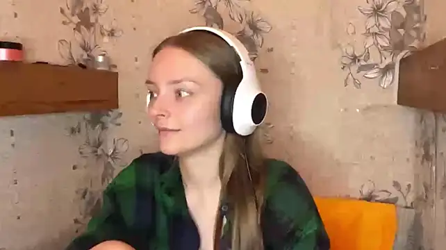 EmyMiu – Naživo XXX chat