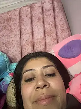 emilyjohanson Adlı Modelin Canlı XXX Sohbeti