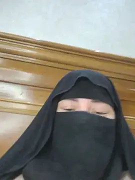 Bisan_sexy - محتاجة ادفع اجار البيت
