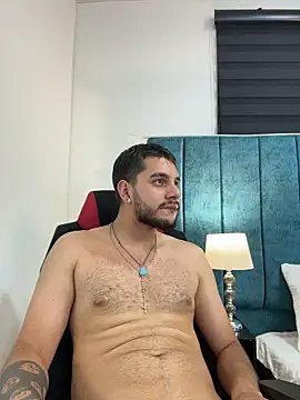 AmadeoWild Live XXX Chat