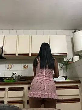 Chat XXX ao vivo de SaharQamar