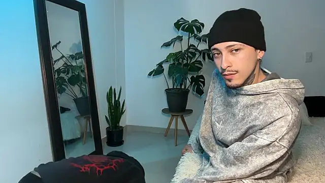 Noah_and_Steven Adlı Modelin Canlı XXX Sohbeti
