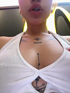 Sophie_valencia - SQUIRT SEXY GIRL ✨IN PUBLIC BATHROOM💦💦