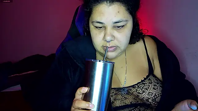 Xlatinastar - show pussy 15 min