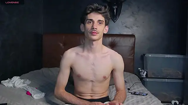 DanielCrush1's Live XXX Chat