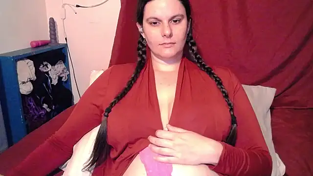 curvygamerceline13 Chat XXX in diretta