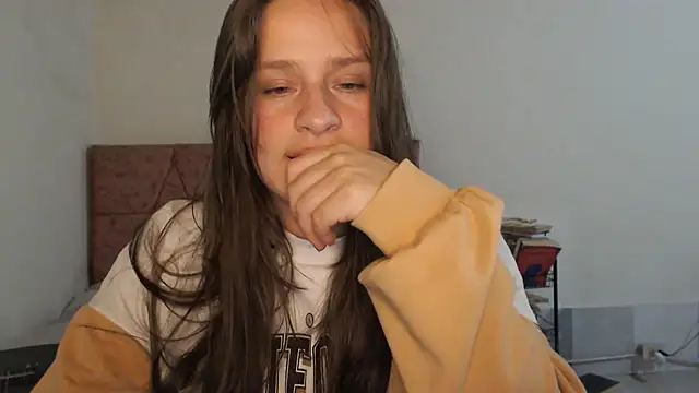 Chat +18 de Serenity ao vivo