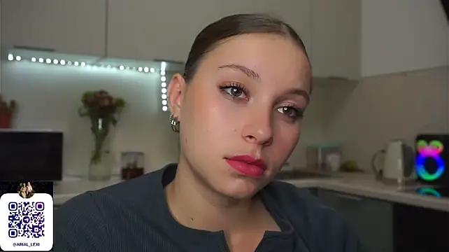 Chat XXX en directo de Sairallyn