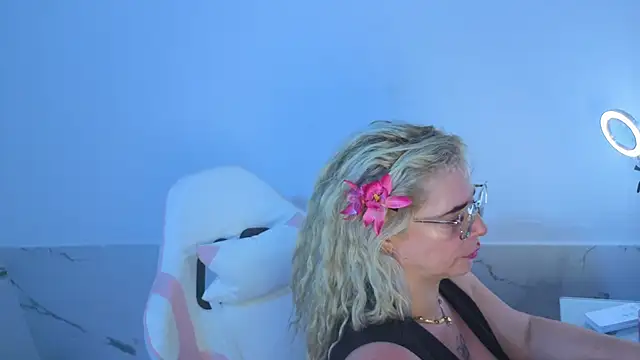 HannaBrave live XXX chat