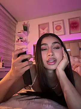 Chat XXX en directo de maddy_bronw_