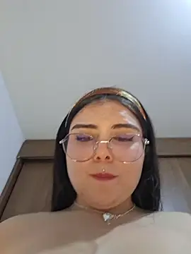 Julieth85_ - Fuck me with a big dildo in doggystyle