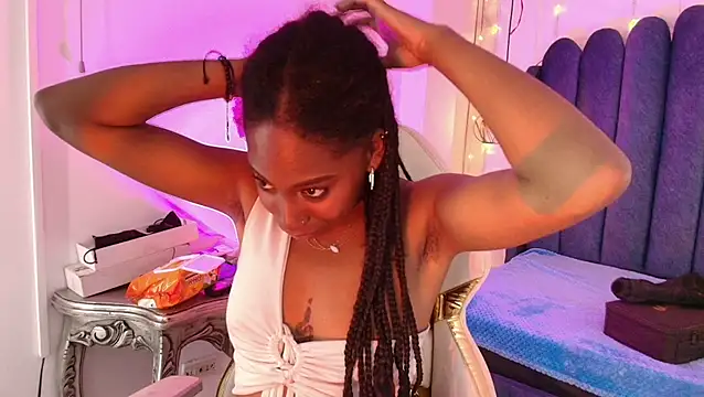 Queen_perla_ - naked
