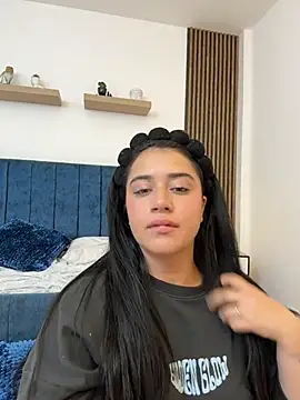Chat +18 de KallyMyller1 ao vivo