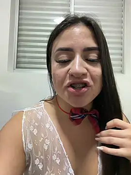 Isafigueroa - Colocar a fantasia colegial