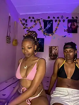 Courtney_devon Chat XXX in diretta