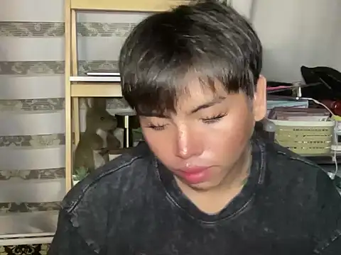 QueenOfPain19's Live XXX Chat