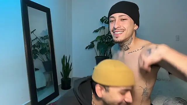 Noah_and_Steven's Live XXX Chat
