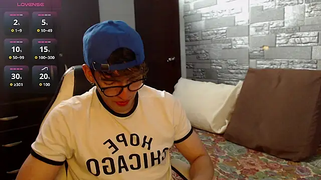 Ian_knight's Live XXX Chat