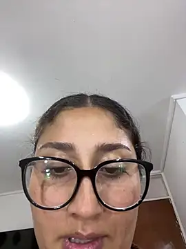 Croftsmila - Fingers pussy in secret make me wet