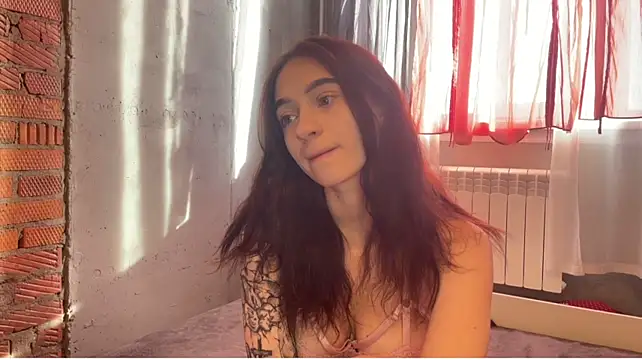 Chat +18 de imChatty_Alice ao vivo