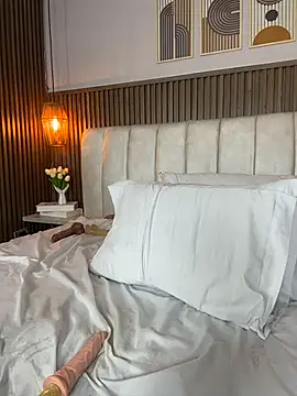 Ashleyy23x - EXTREME SQUIRT ORGASM 💦💦
