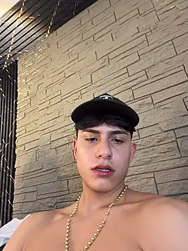 Lander_Cruz's Live XXX Chat