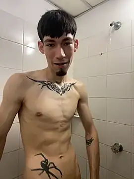 Chatroom XXX en direct de CAMILO__21