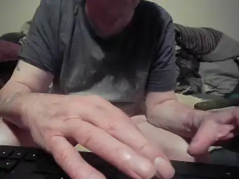 bodo1957 live XXX chat