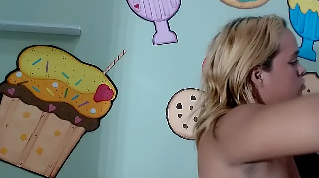Chat XXX en directo de smallmerry21