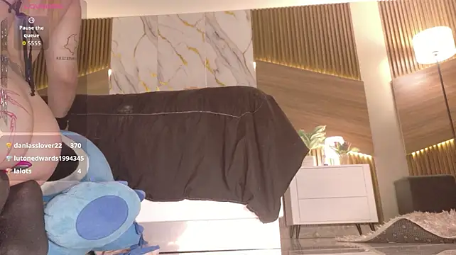 Arabellarosees - doggy tease 😍