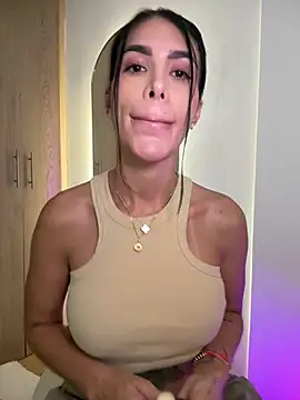 Chat +18 de mckenzieklein ao vivo