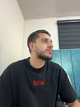 AmadeoWild Live XXX-chat