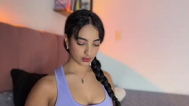 צ'אט XXX בשידור חי של Issabella001