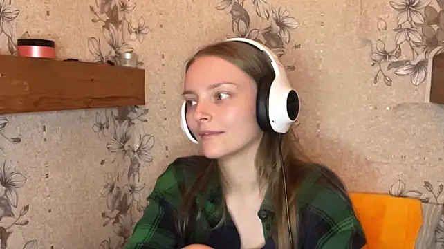 EmyMiu - Make me blush